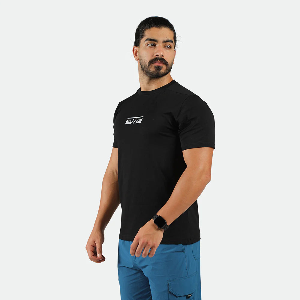 men go beyond everest tshirt (black)