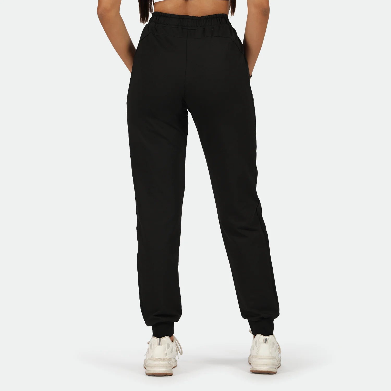 women go beyond jogger (black)