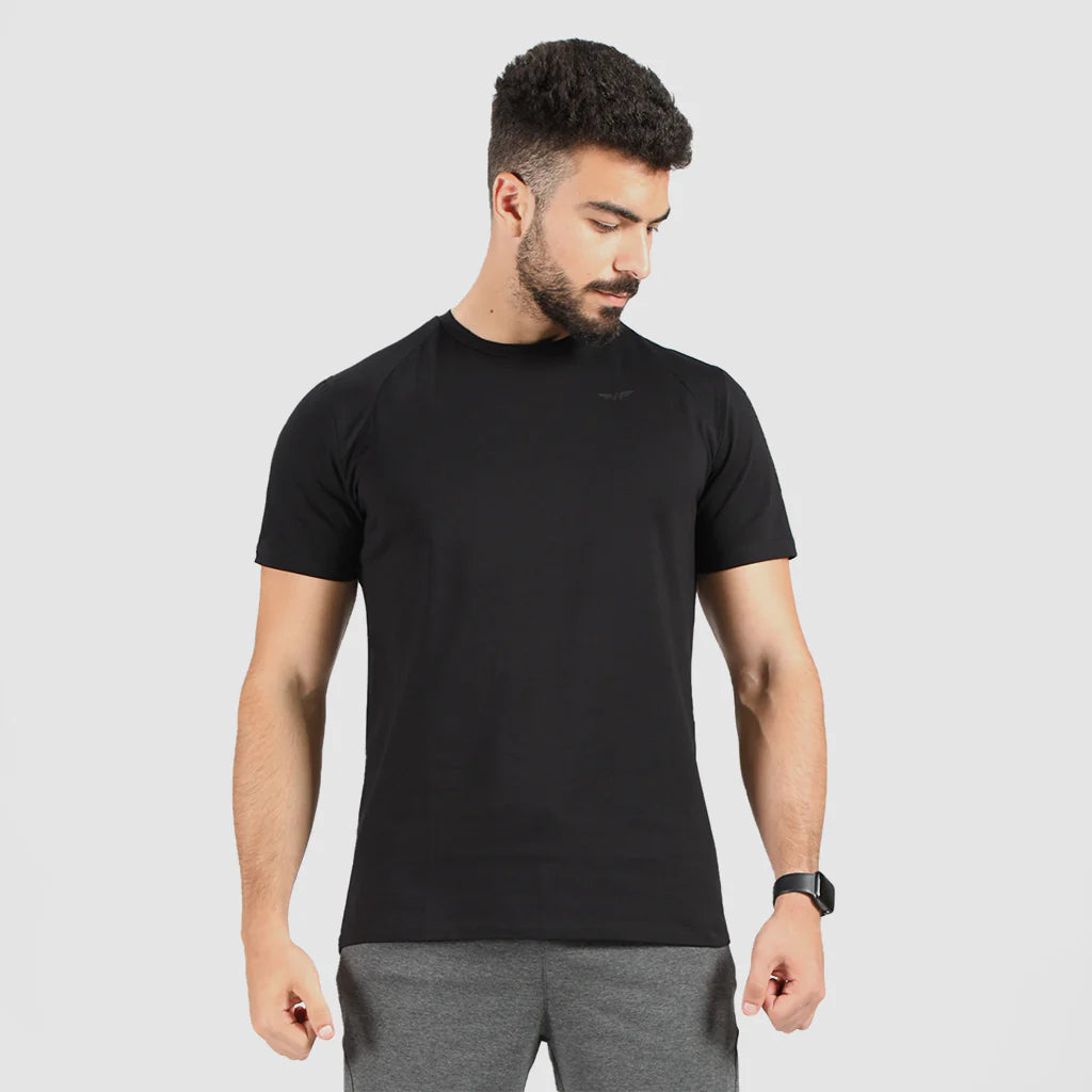 men essential regular fit shirt (black)