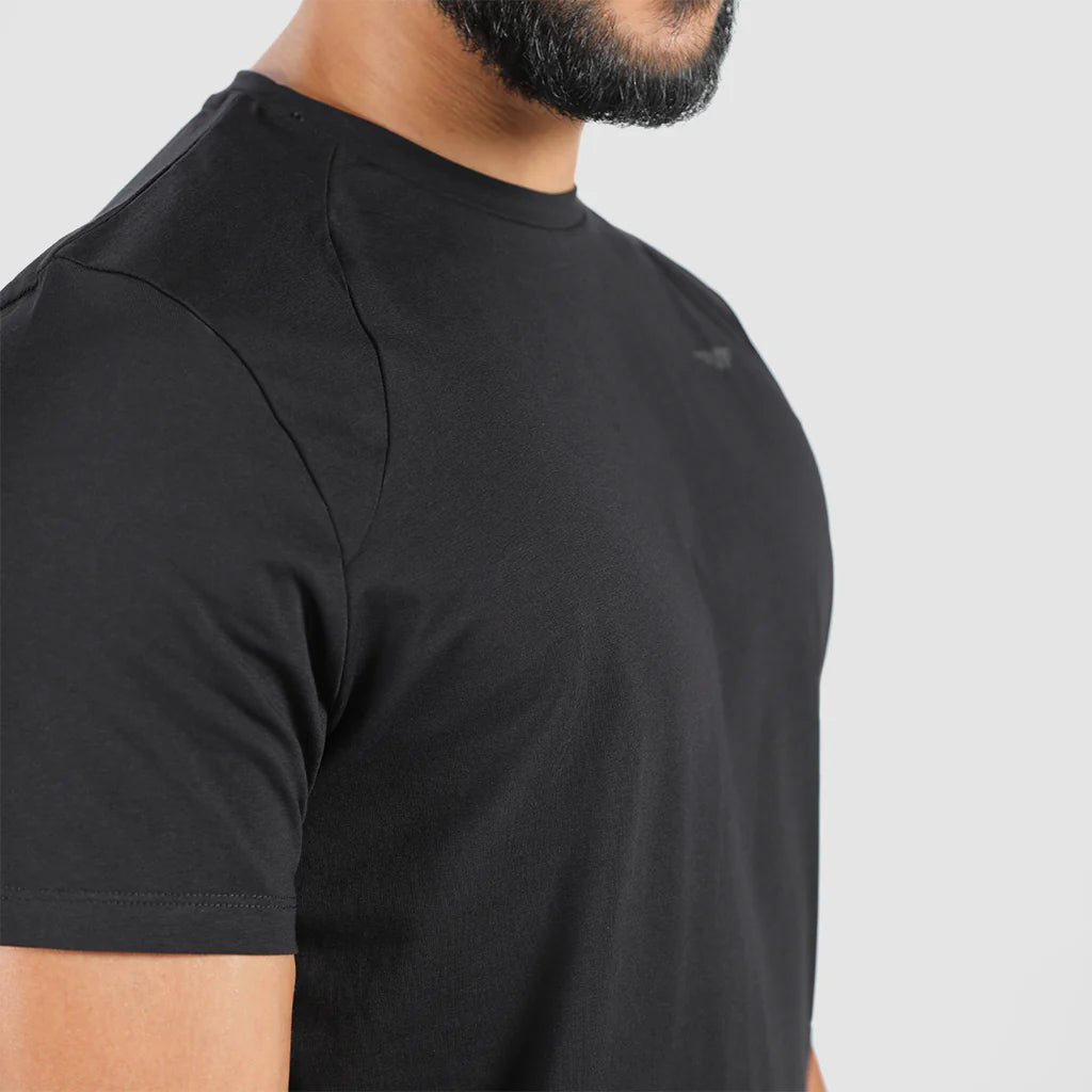 men essential regular fit shirt (black)