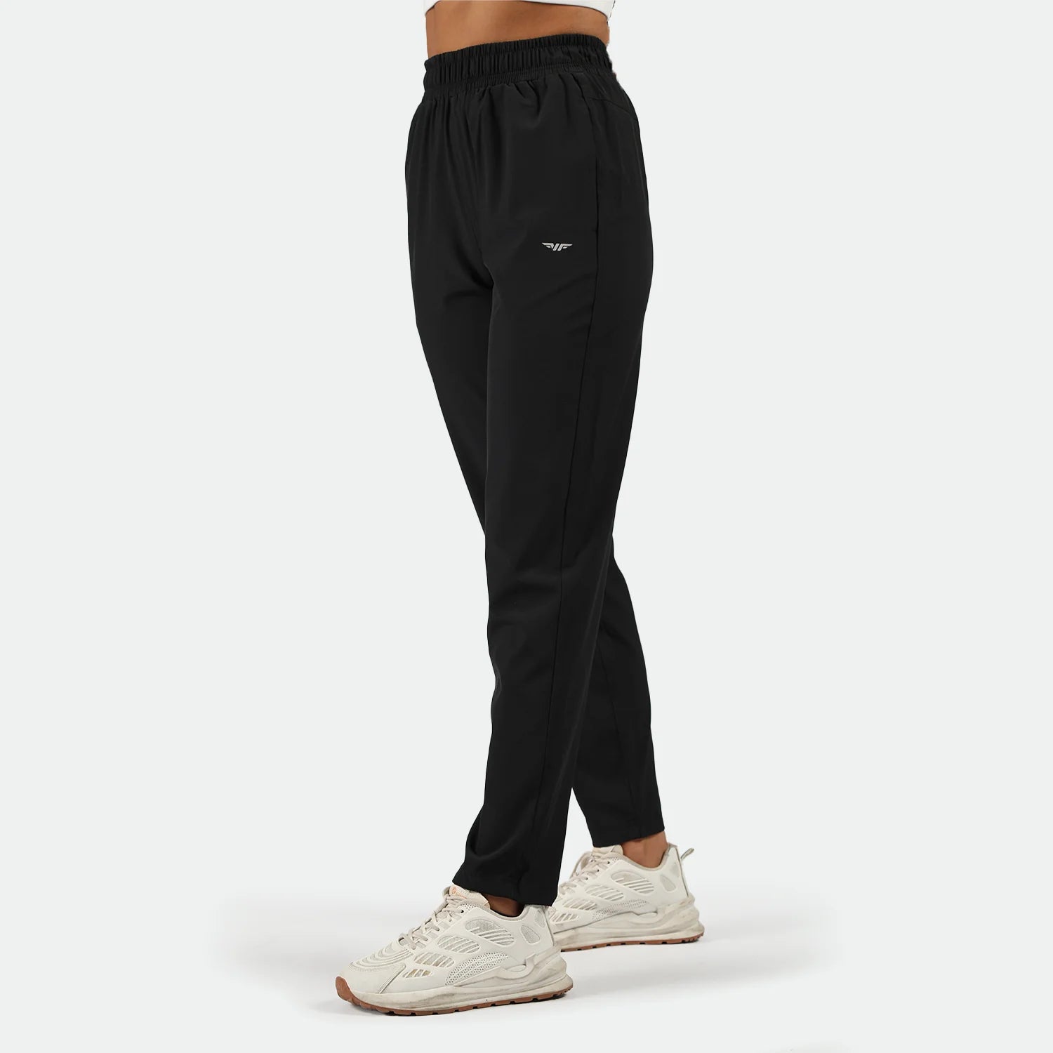 women go beyond training pants (black)